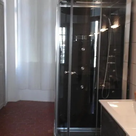 Le Presbytere Bed & Breakfast *