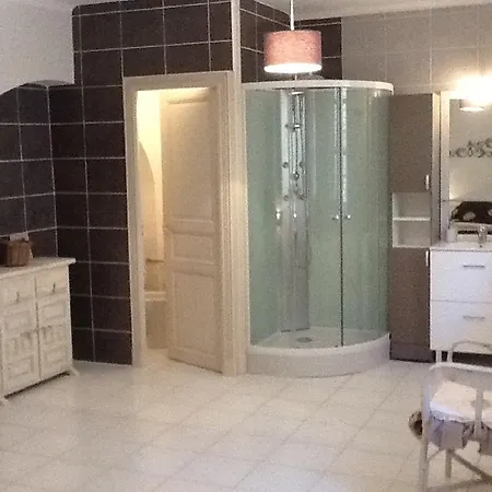 Le Presbytère Bed & Breakfast 3*