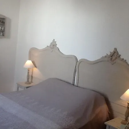 Le Presbytere Bed & Breakfast